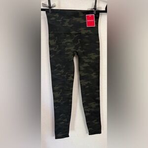 Spanx Look At Me Now Seamless Leggings Green Camo High Waist XS LAMNSL11